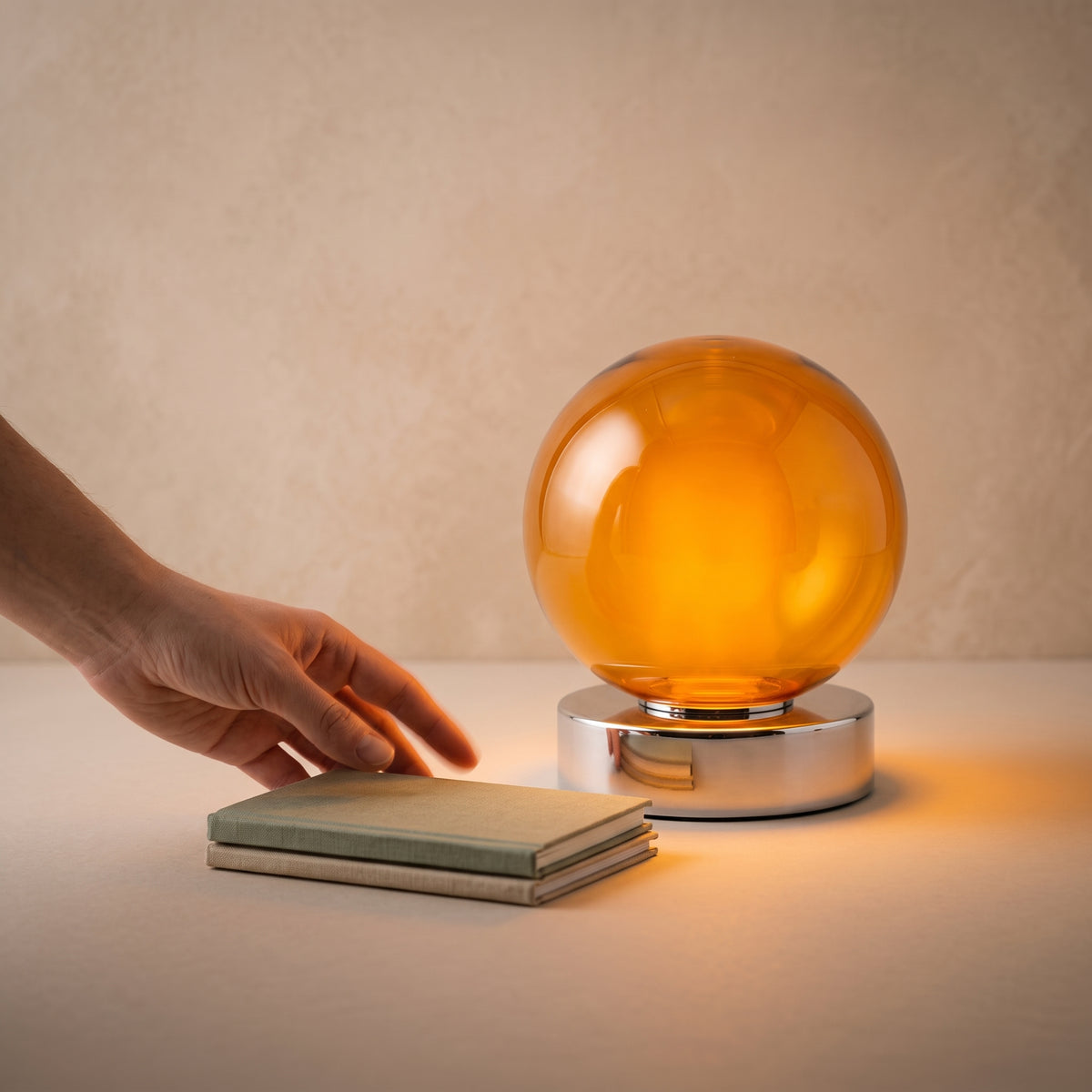 tama glass lamp