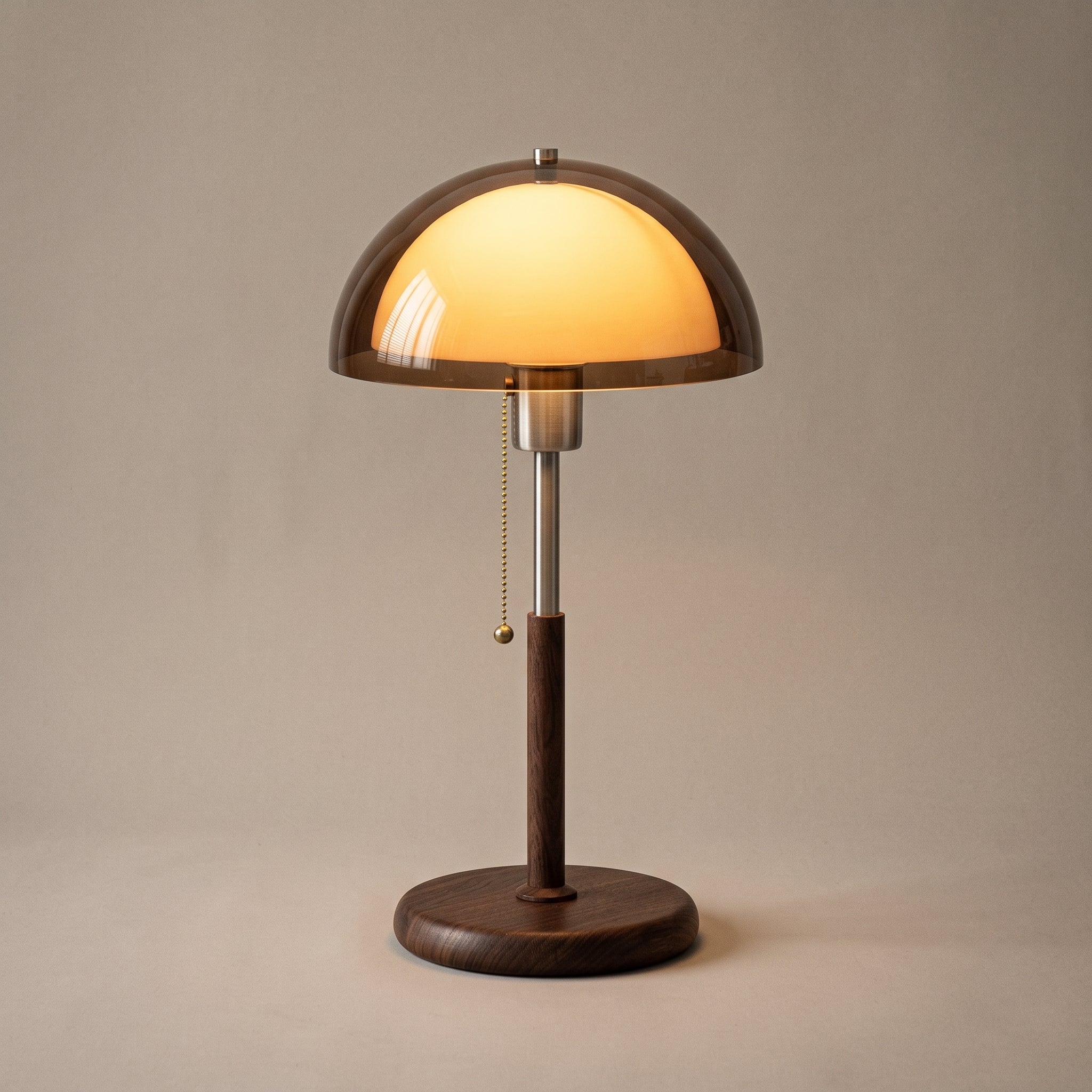 Dale table lamp, studio hero